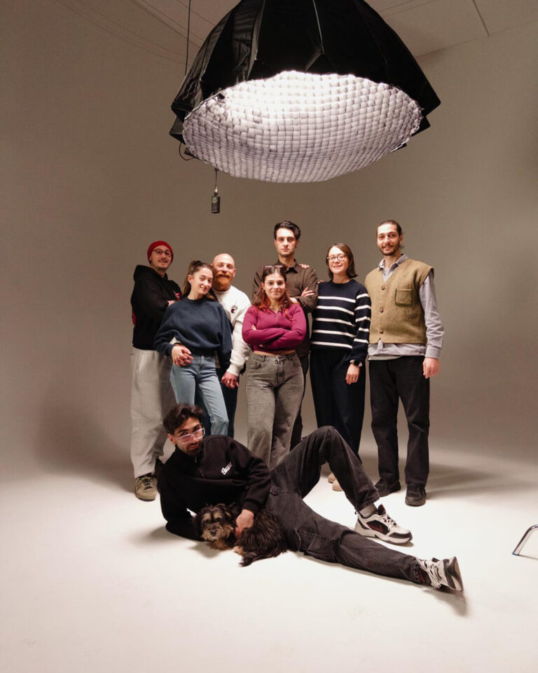 Bir Patinin Nesi Var şarkısı 32 sanatçı buluşması