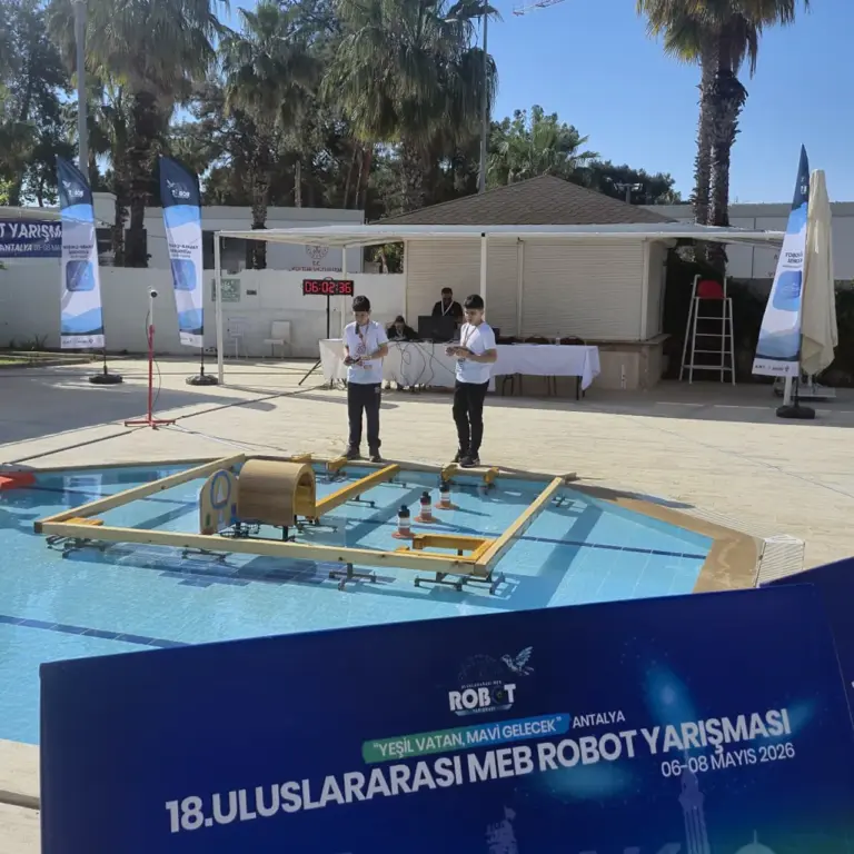 agvanin genc mucitleri antalya meb robot yarismasinda 10